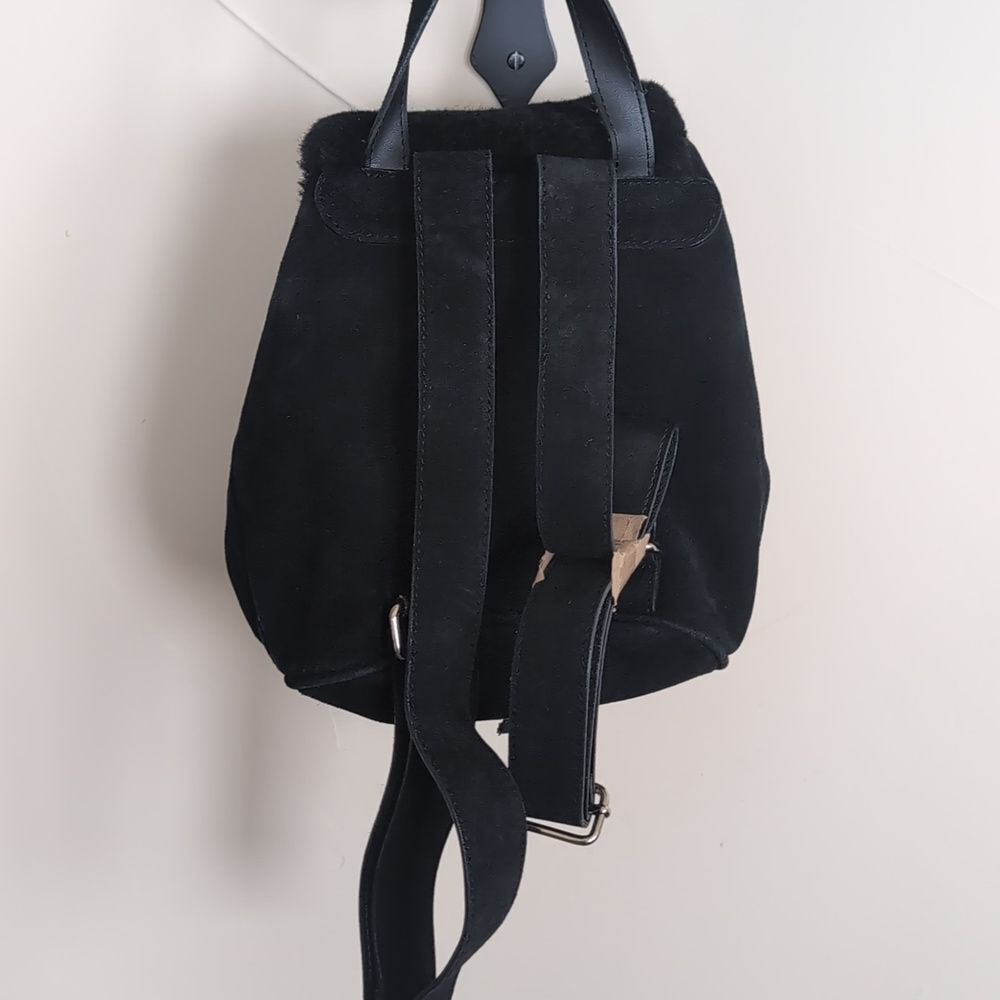 UGG Australia Nordie🖤 Black Shearling & Sueded Drawstring Mini Backpack NWOT - Picture 11 of 12